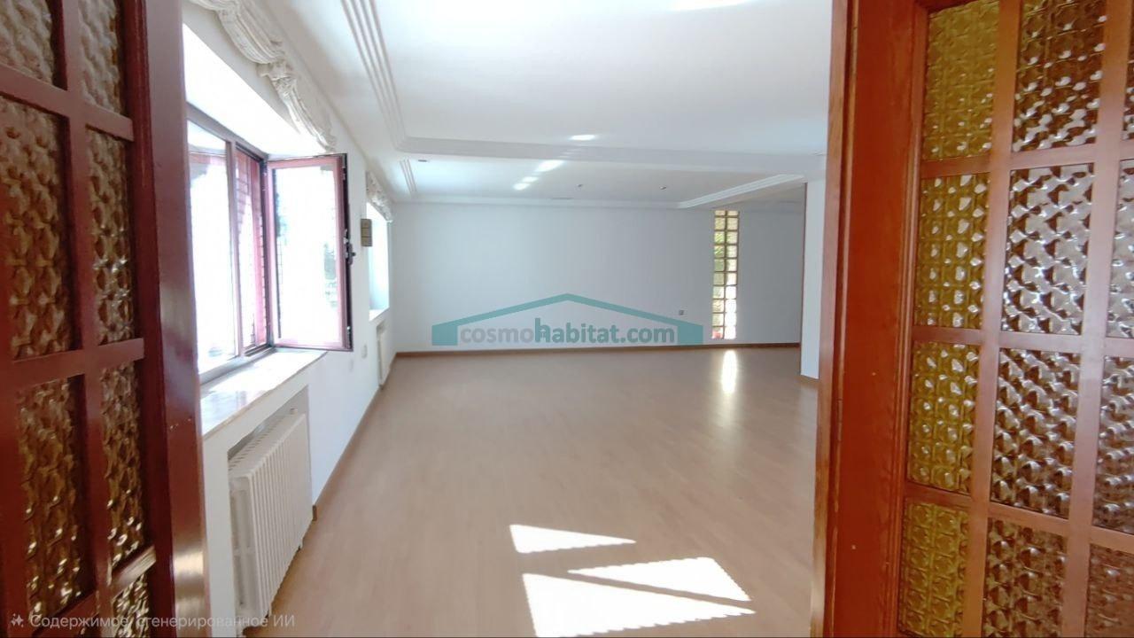 Chalet for Sale in Torrent
