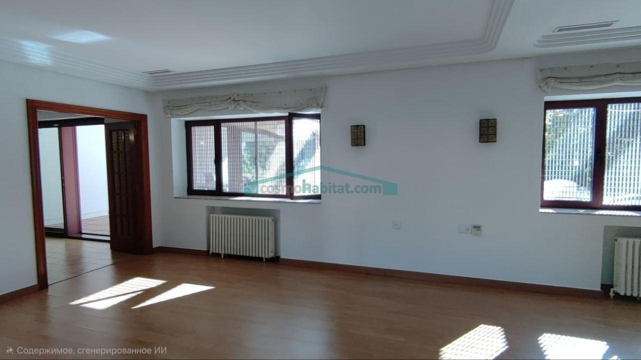 Chalet for Sale in Torrent