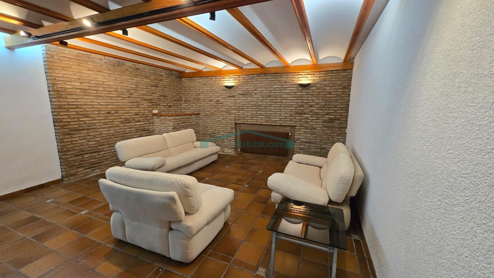 Chalet for Sale in Torrent