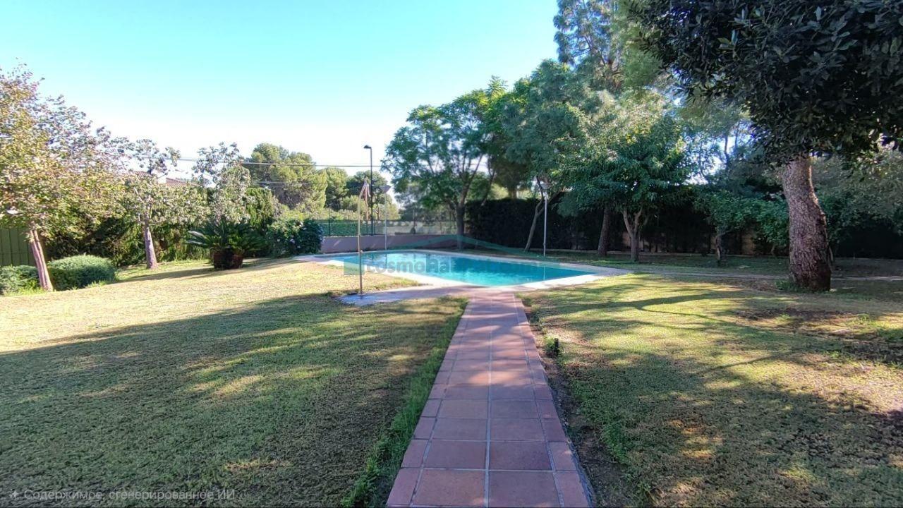 Chalet for Sale in Torrent