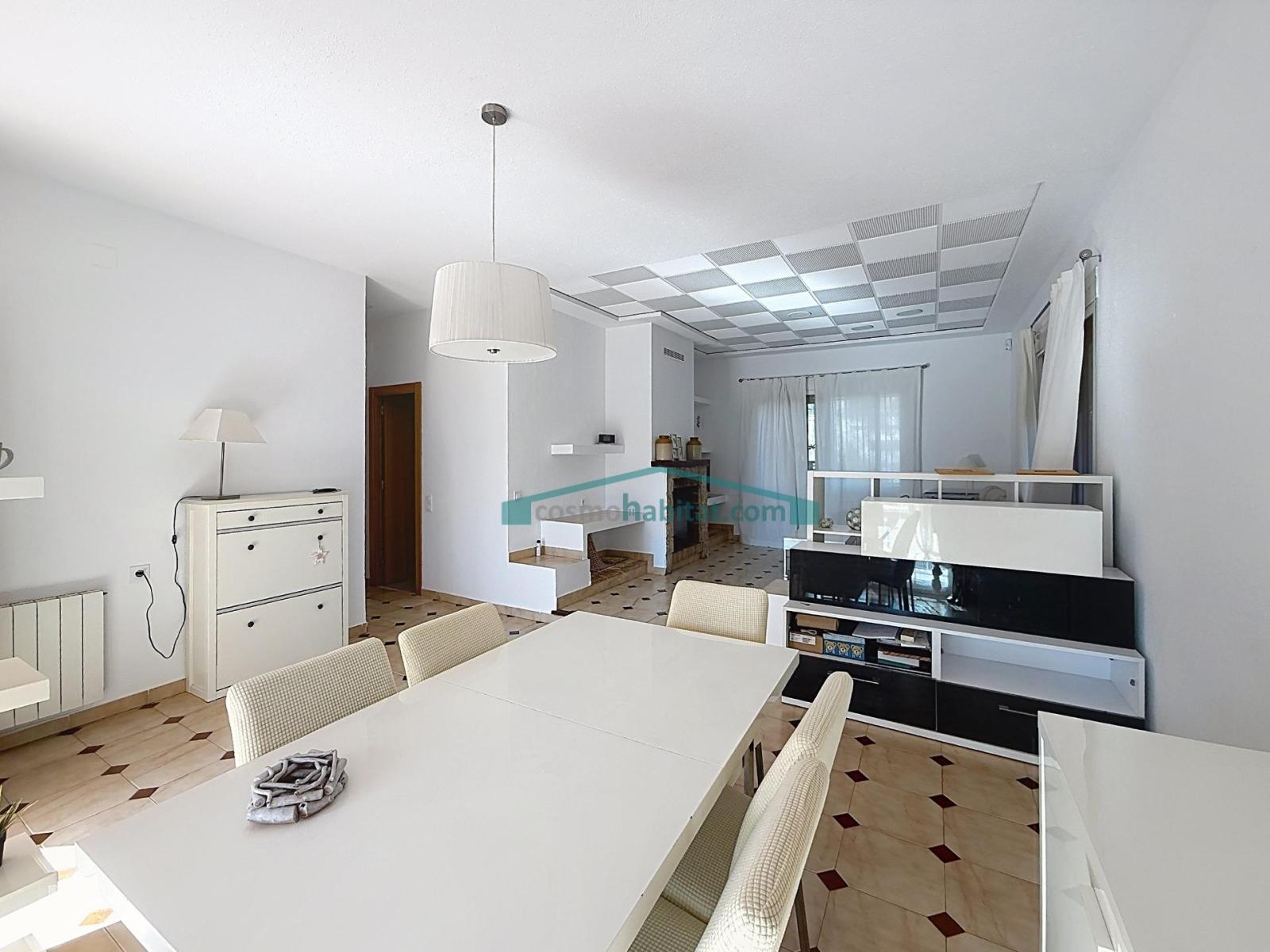 Chalet for Rent in Paterna