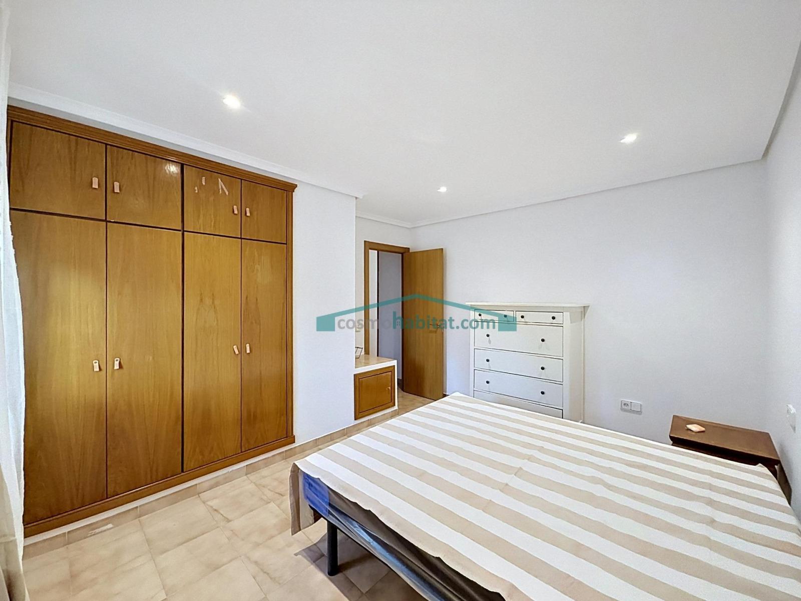 Chalet for Rent in Paterna