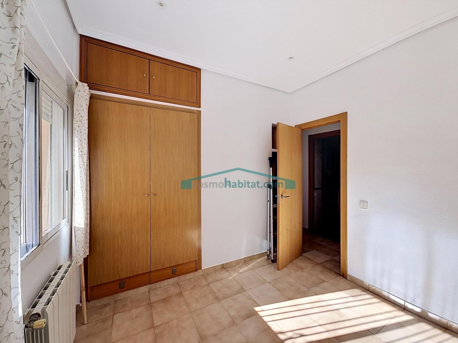 Chalet for Rent in Paterna