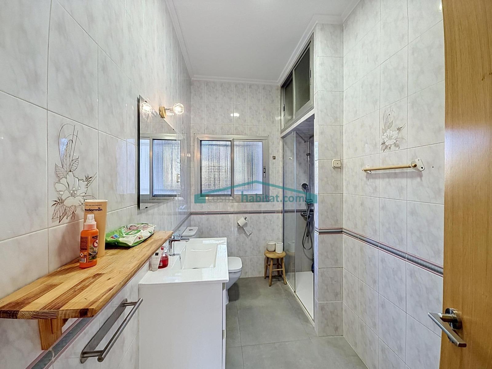 Chalet for Rent in Paterna