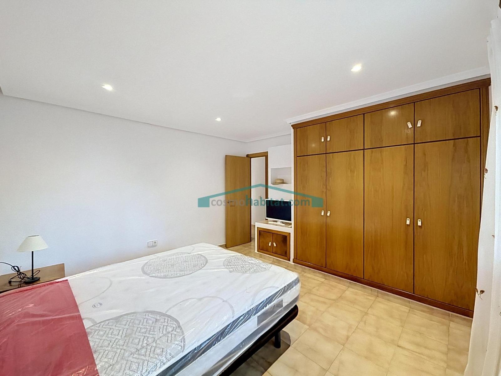 Chalet for Rent in Paterna
