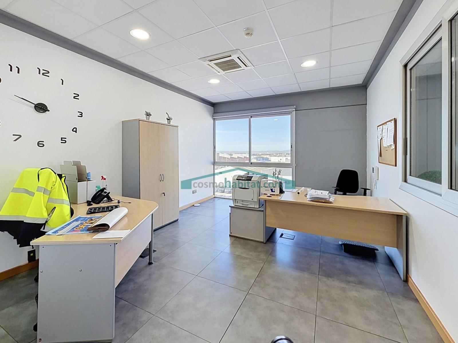 Industrial Unit for Rent in Paterna