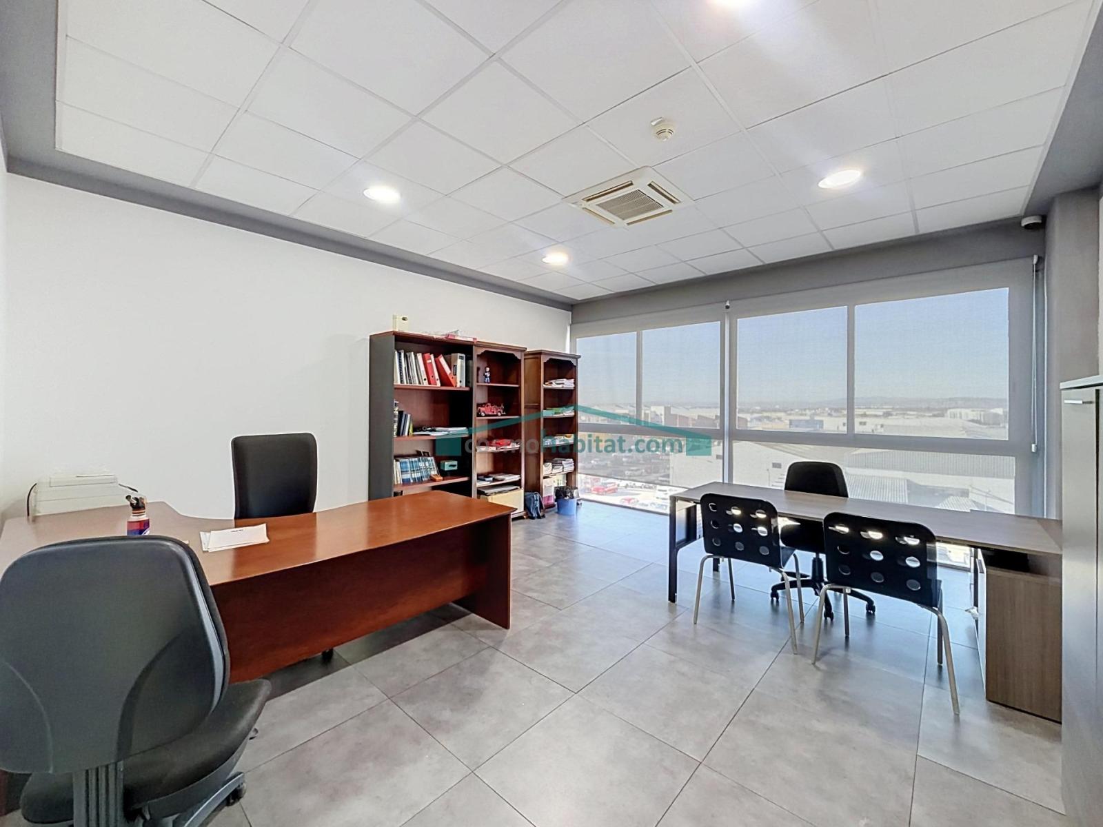 Industrial Unit for Rent in Paterna
