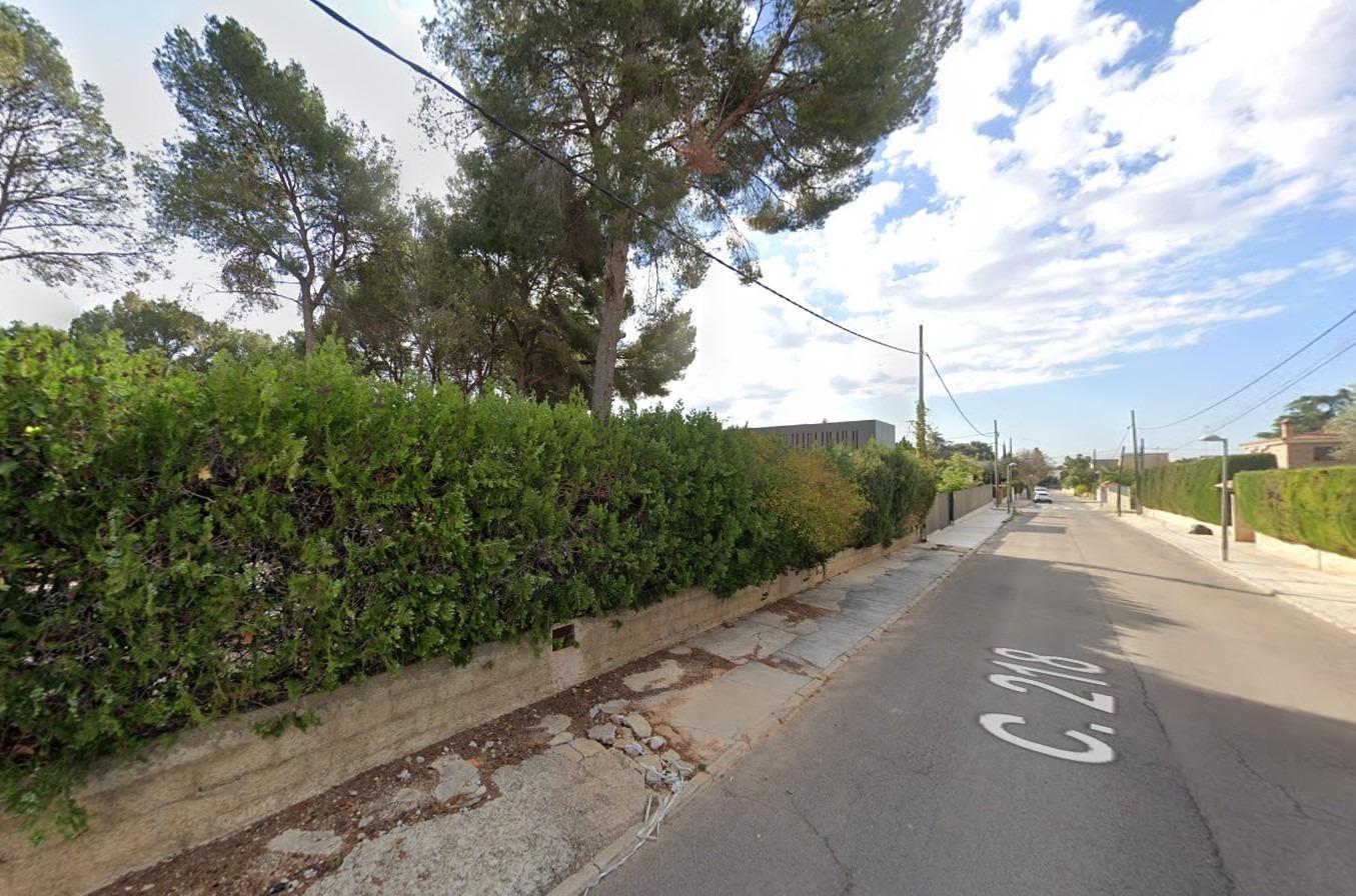 Plot for Sale in Paterna