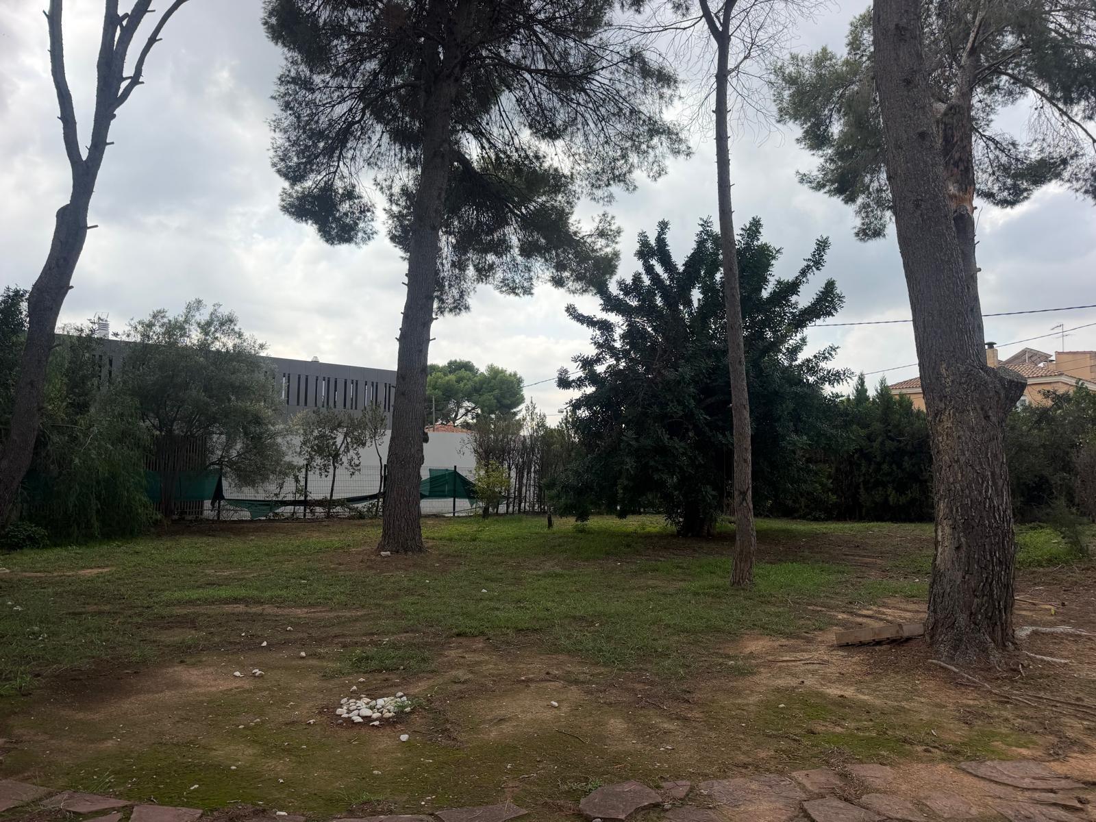 Plot for Sale in Paterna
