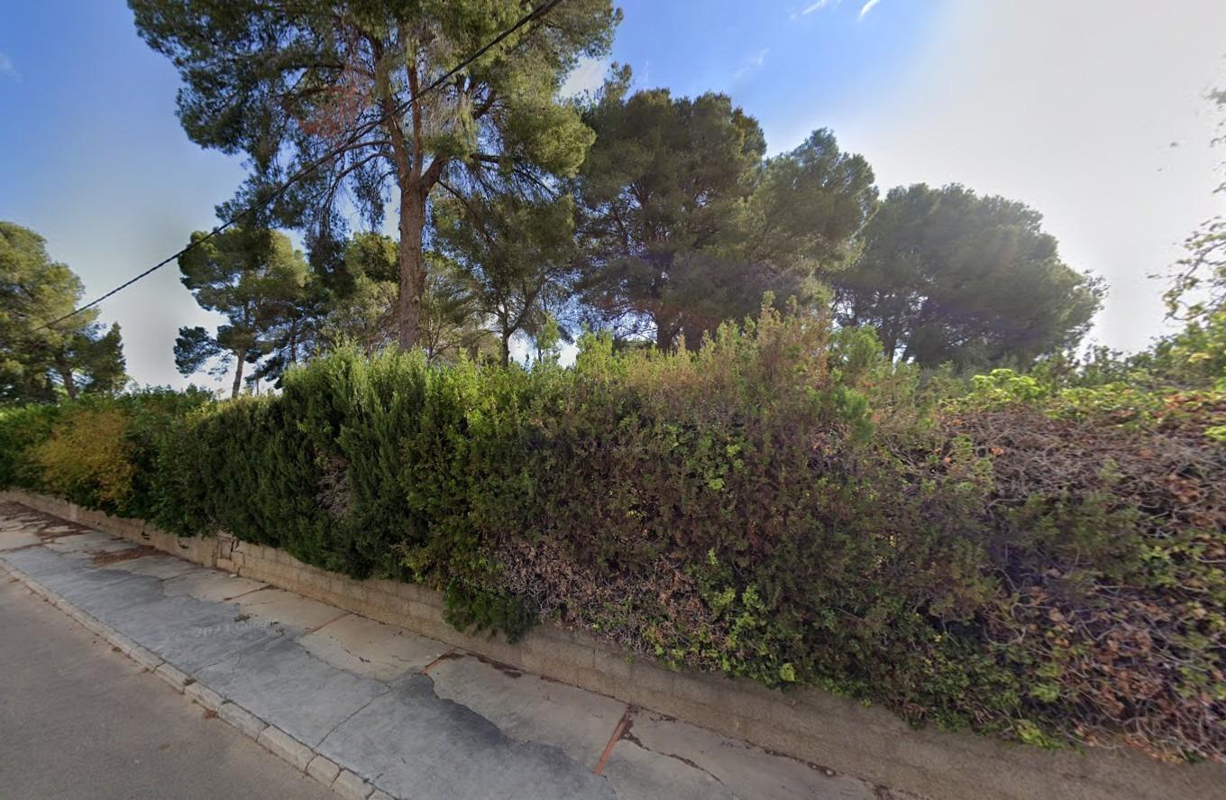 Plot for Sale in Paterna