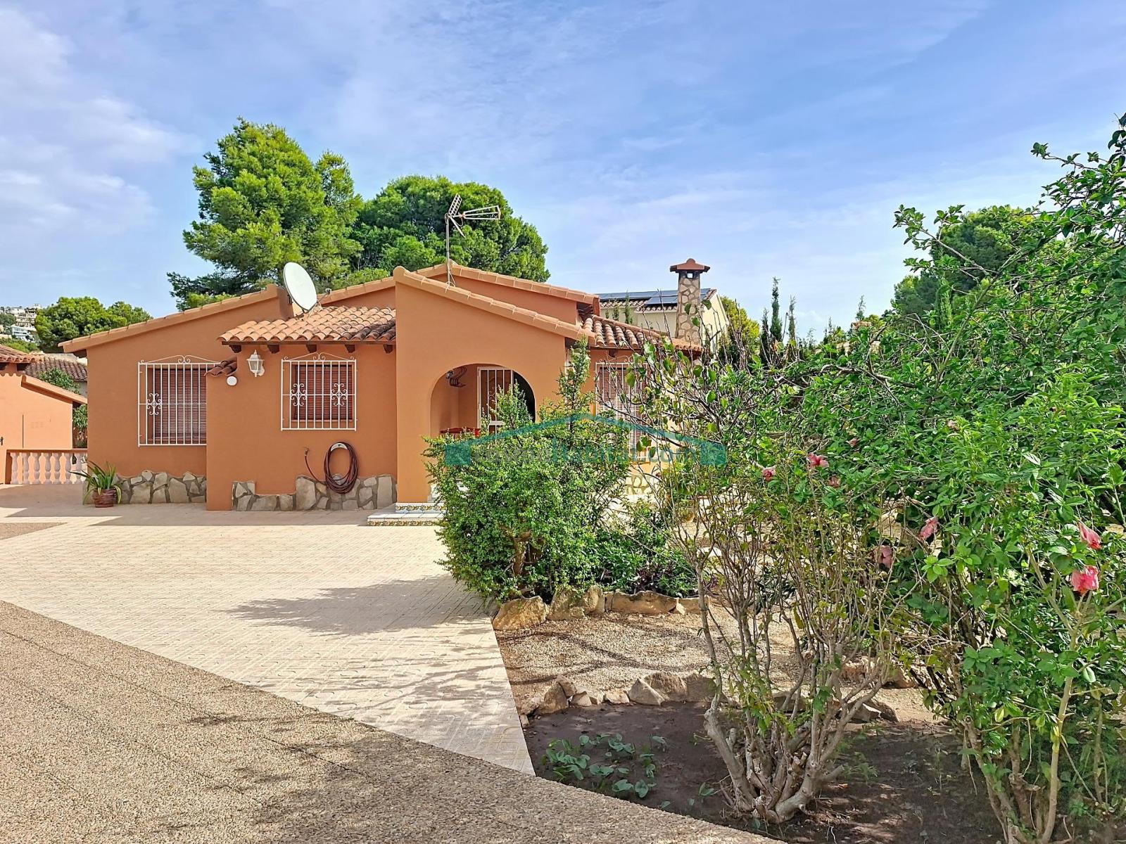 Chalet for Sale in Alfaz del Pi