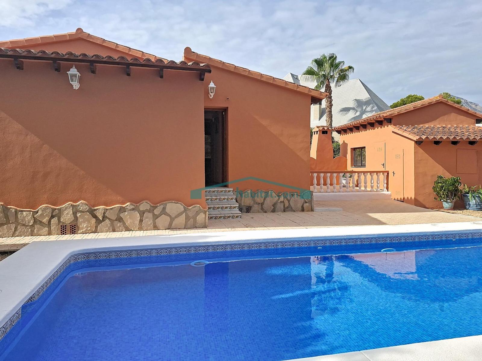 Chalet for Sale in Alfaz del Pi