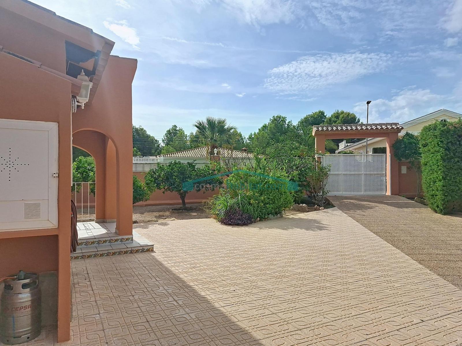 Chalet for Sale in Alfaz del Pi