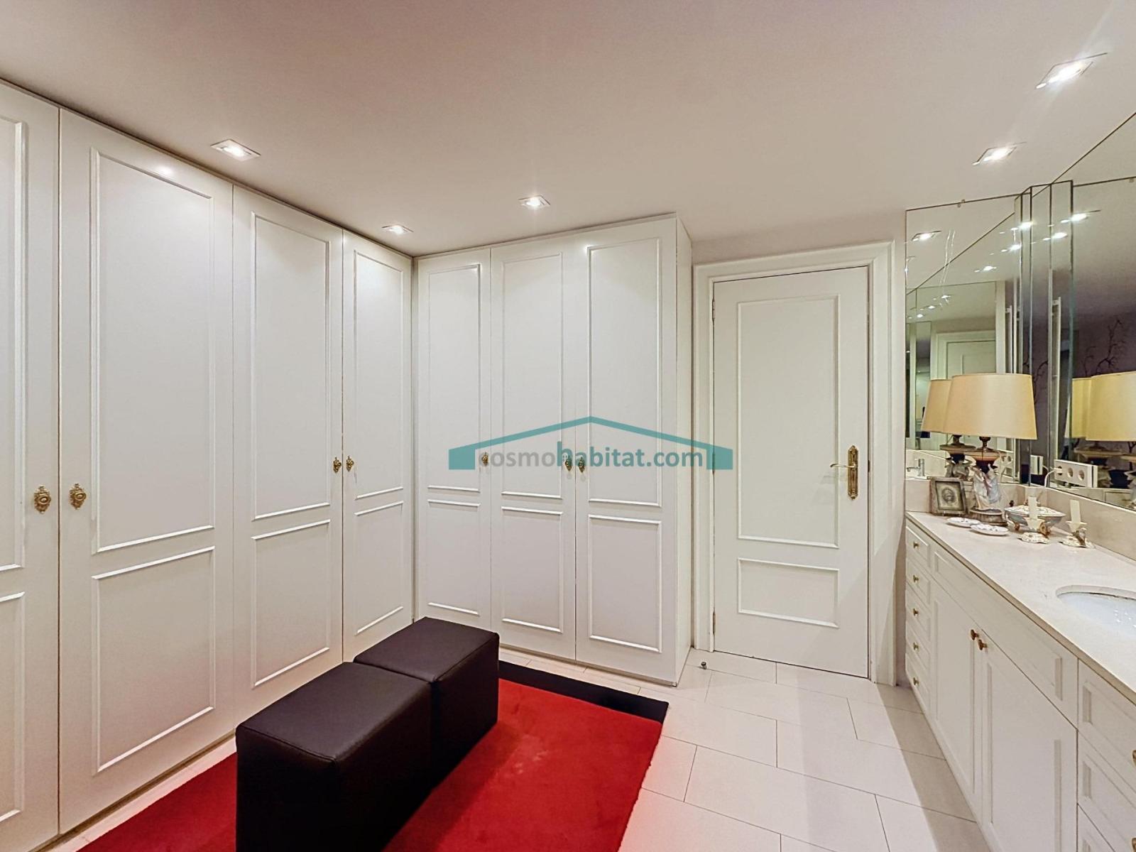 Flat for Sale in Valencia
