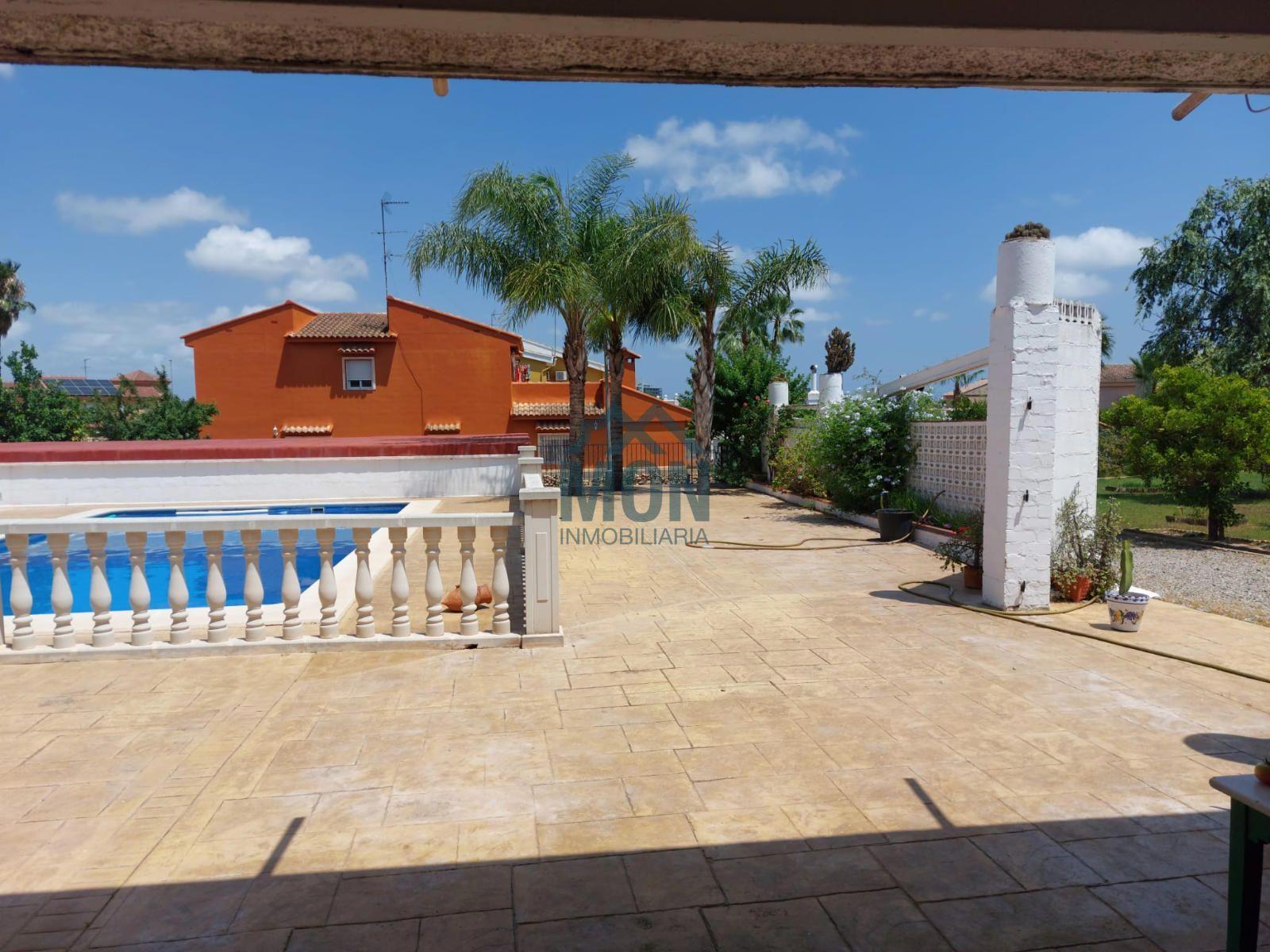 Chalet for Sale in San Antonio de Benagéber