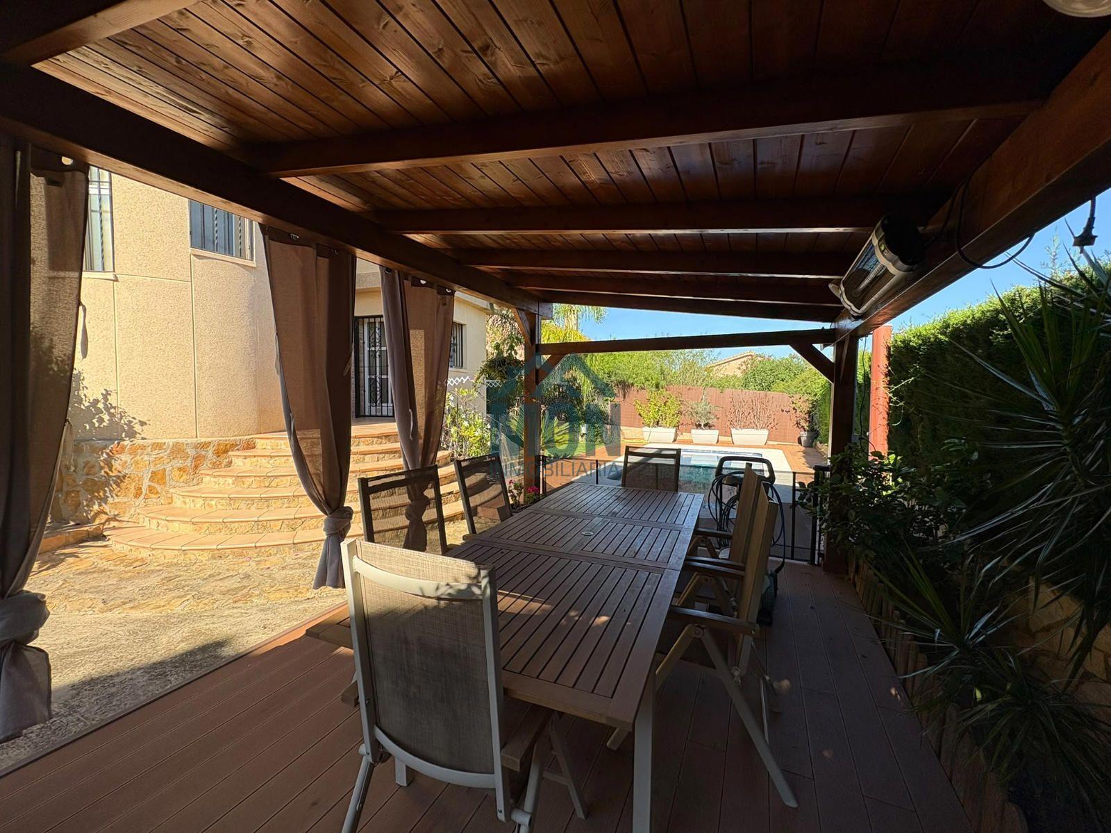 Chalet en Venta en Chiva