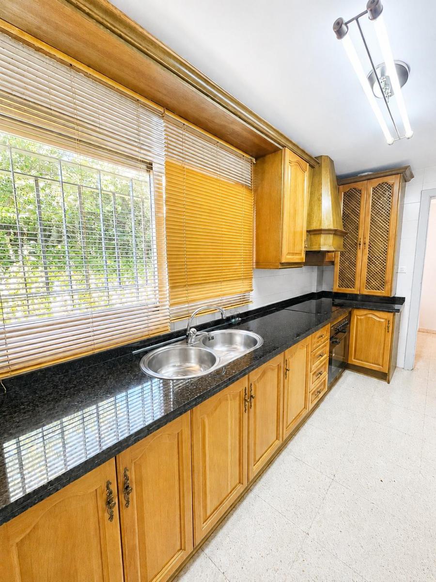 House for Sale in Granada