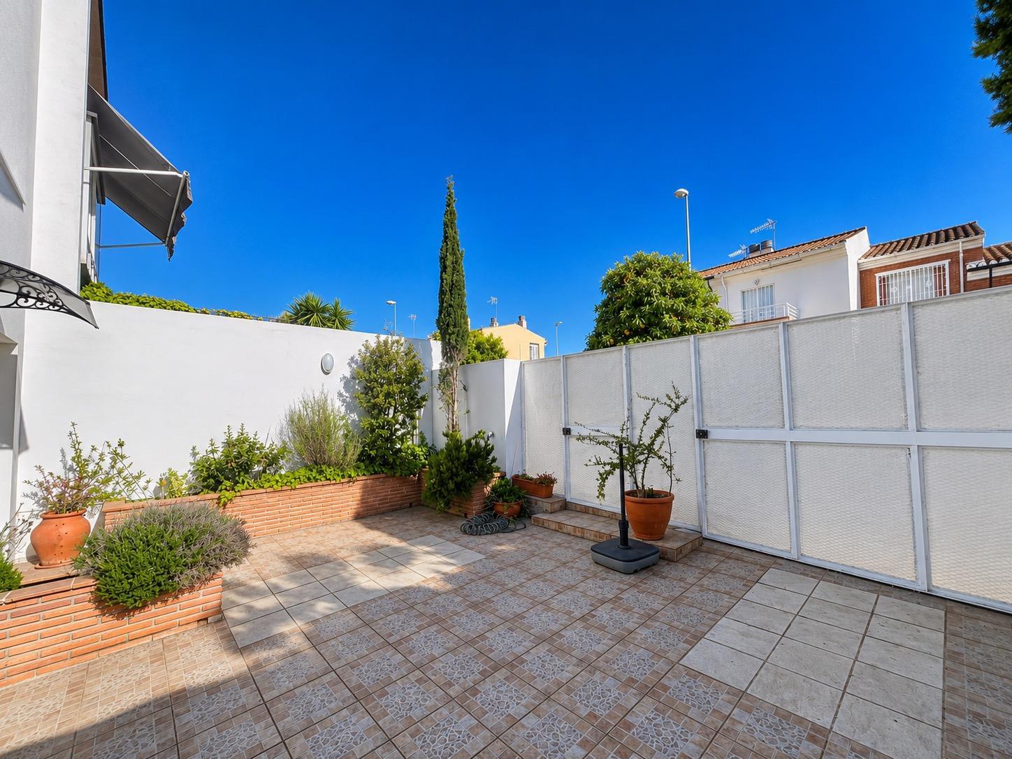 House for Sale in Granada