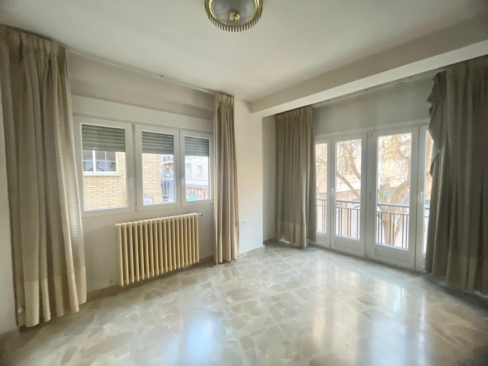 Flat for Sale in Granada