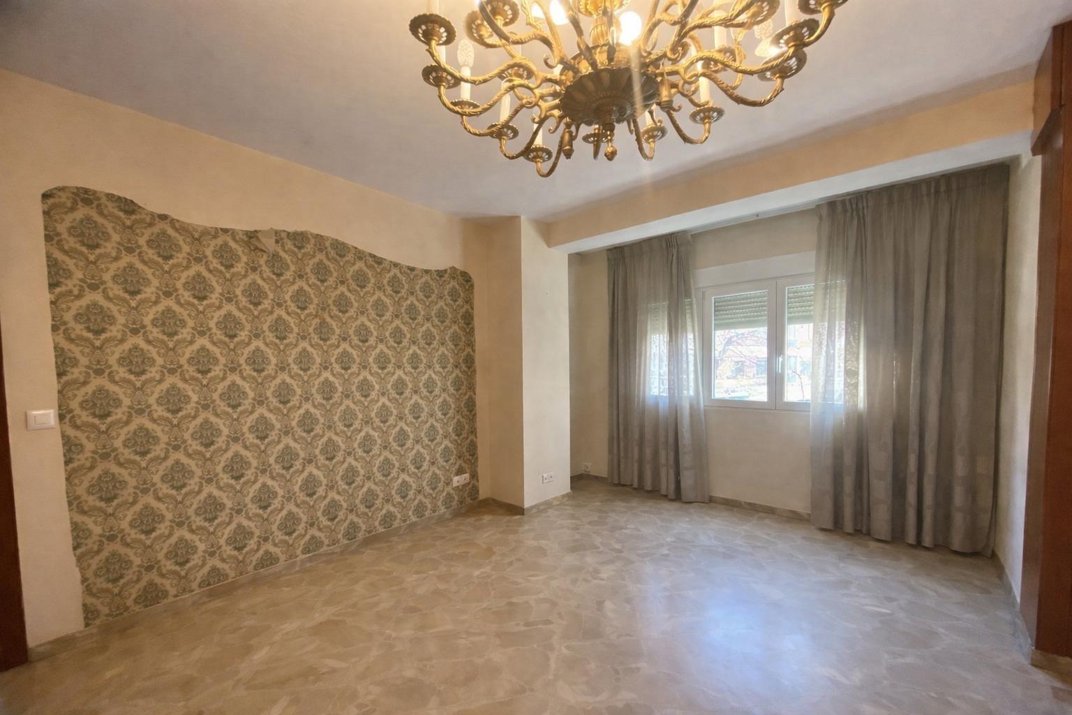 Flat for Sale in Granada
