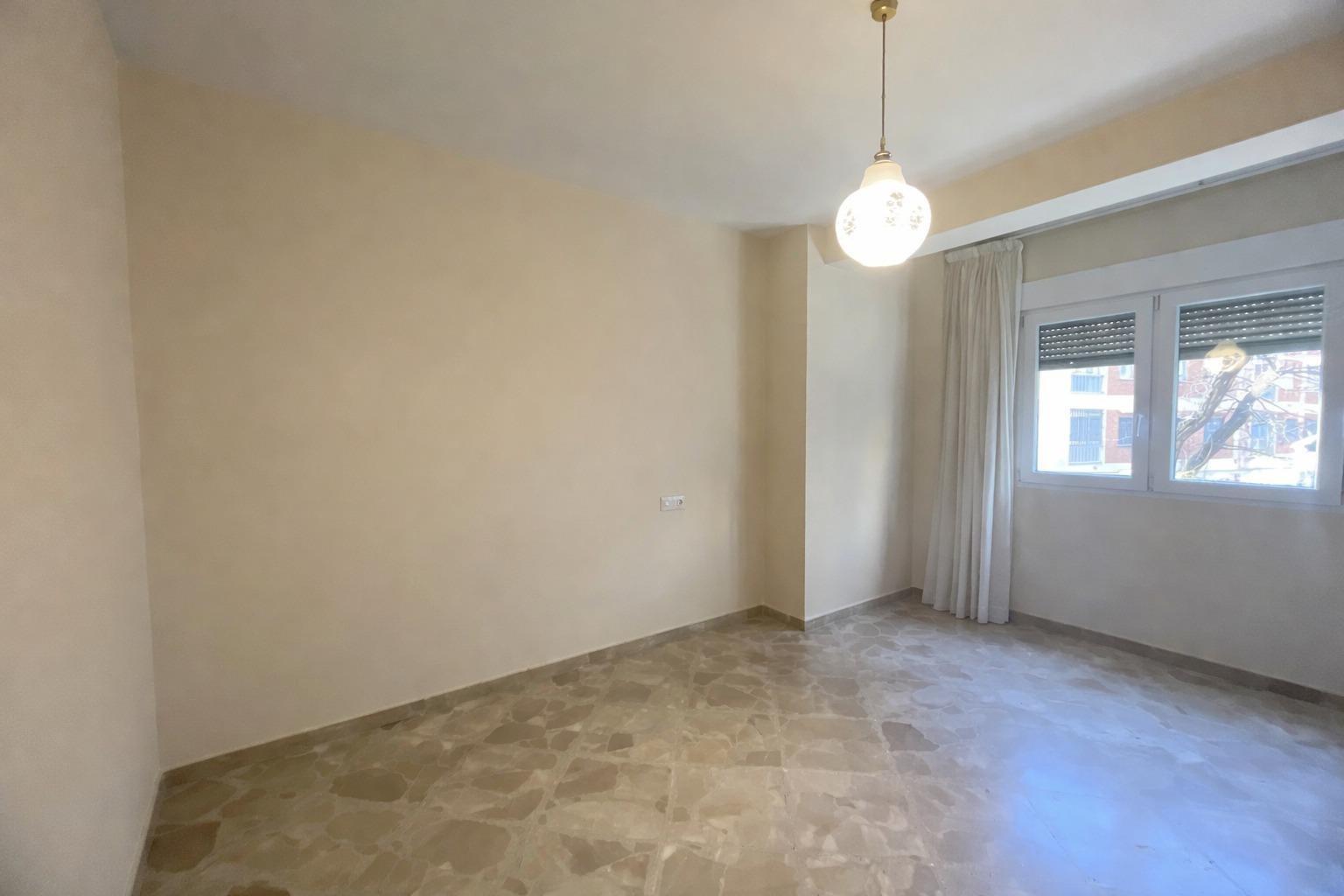 Flat for Sale in Granada