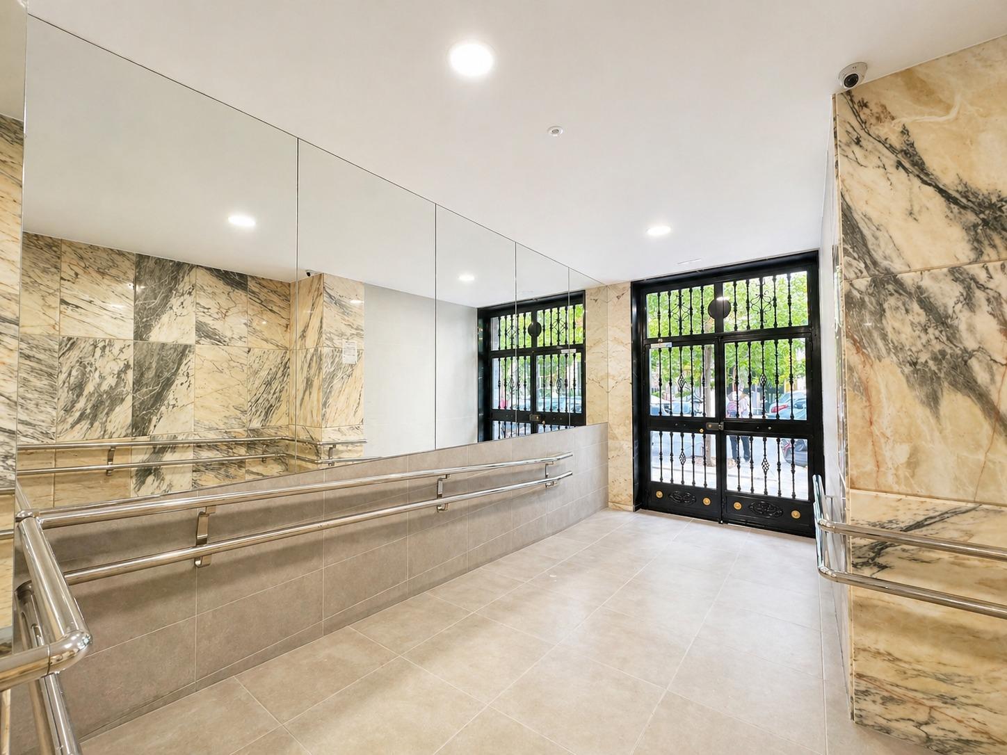 Flat for Sale in Granada