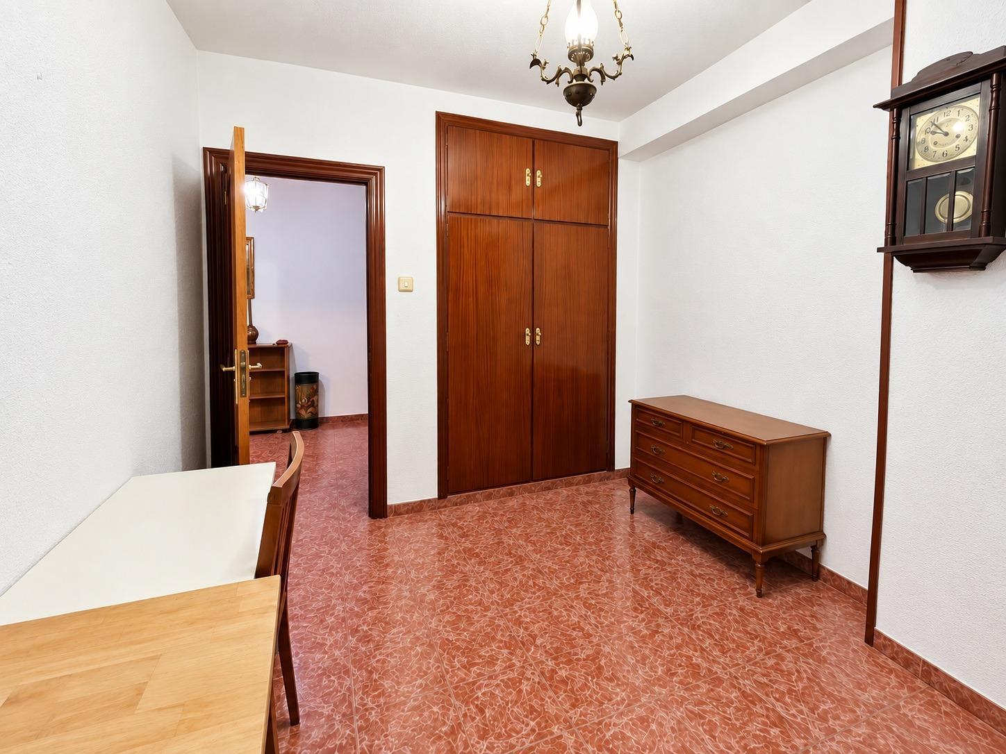 Flat for Sale in Granada