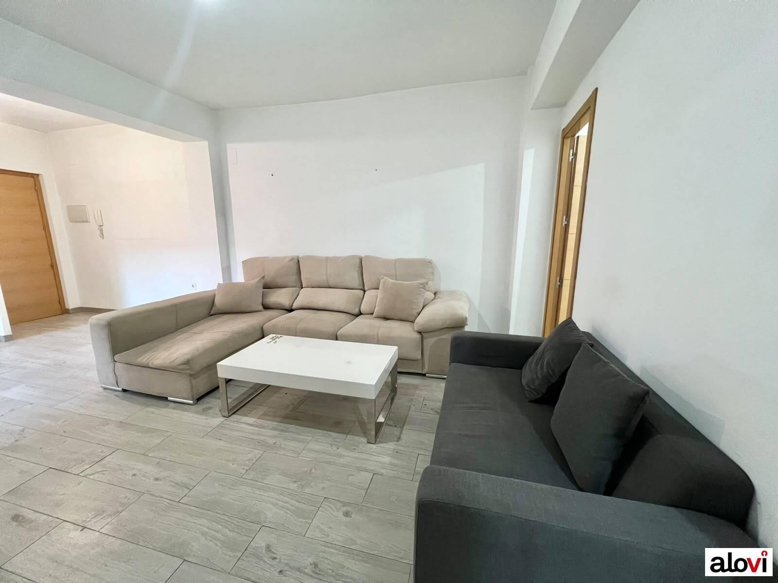 Flat for Rent in Granada