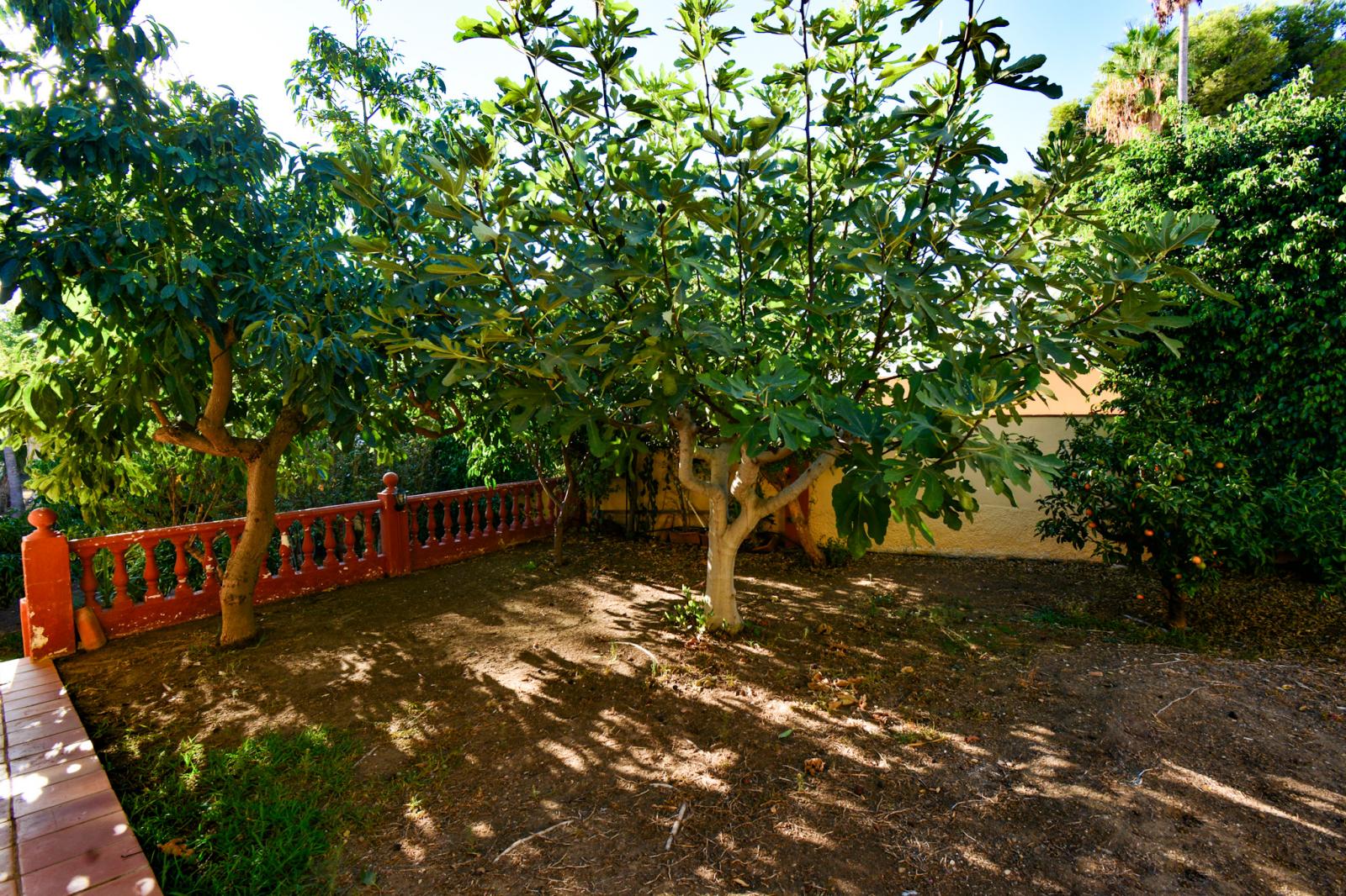 Villa for Sale in Benalmádena
