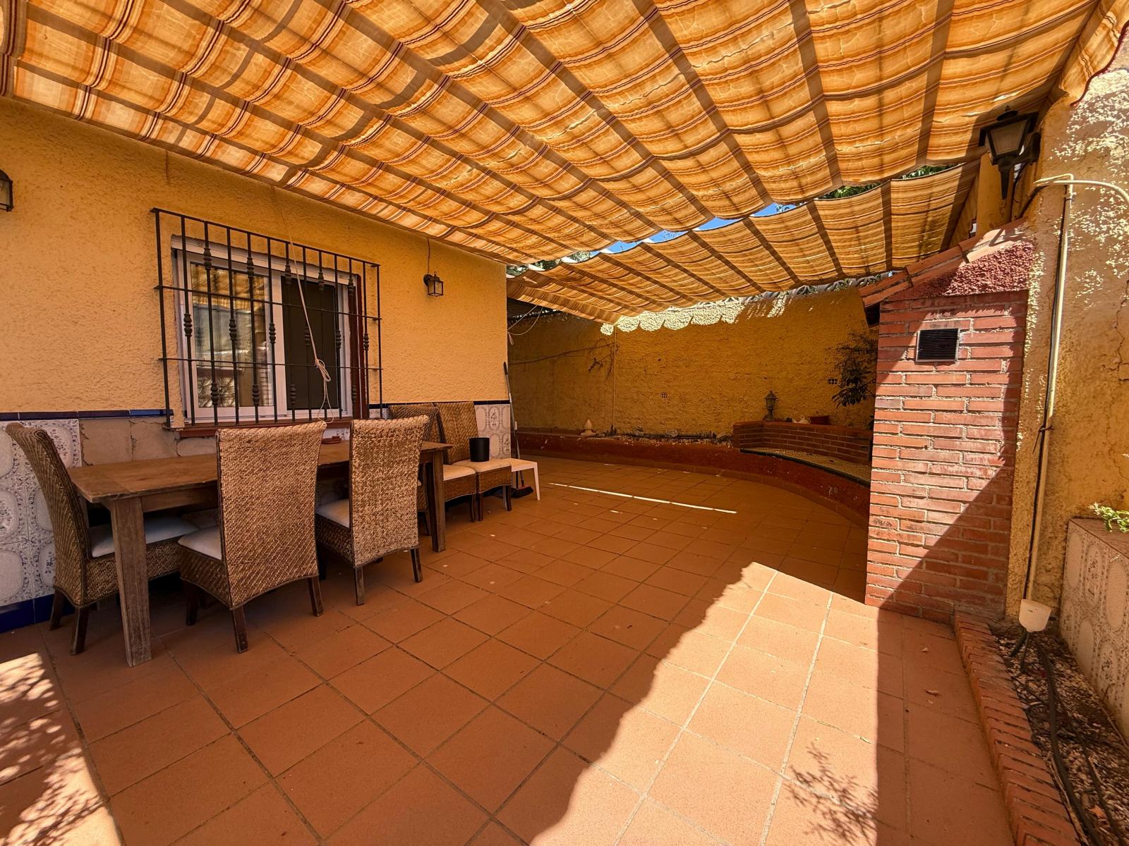 Villa for Sale in Benalmádena