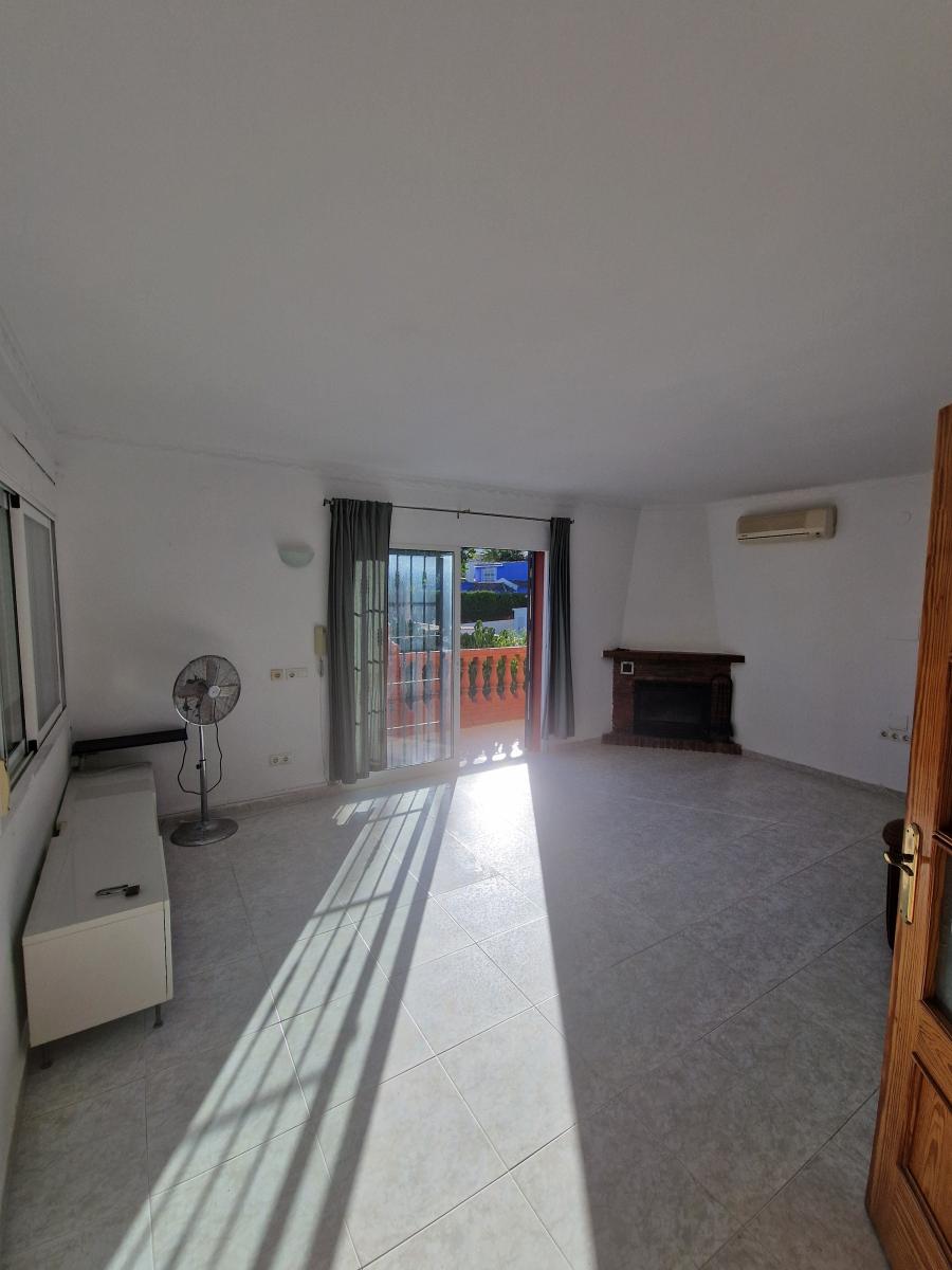 Villa for Sale in Benalmádena