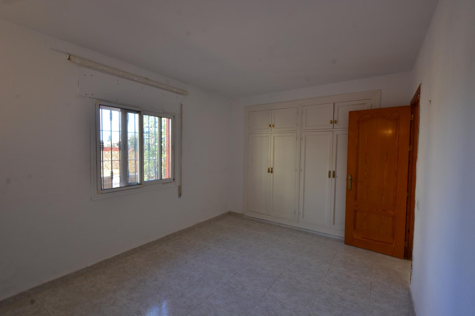 Villa for Sale in Benalmádena