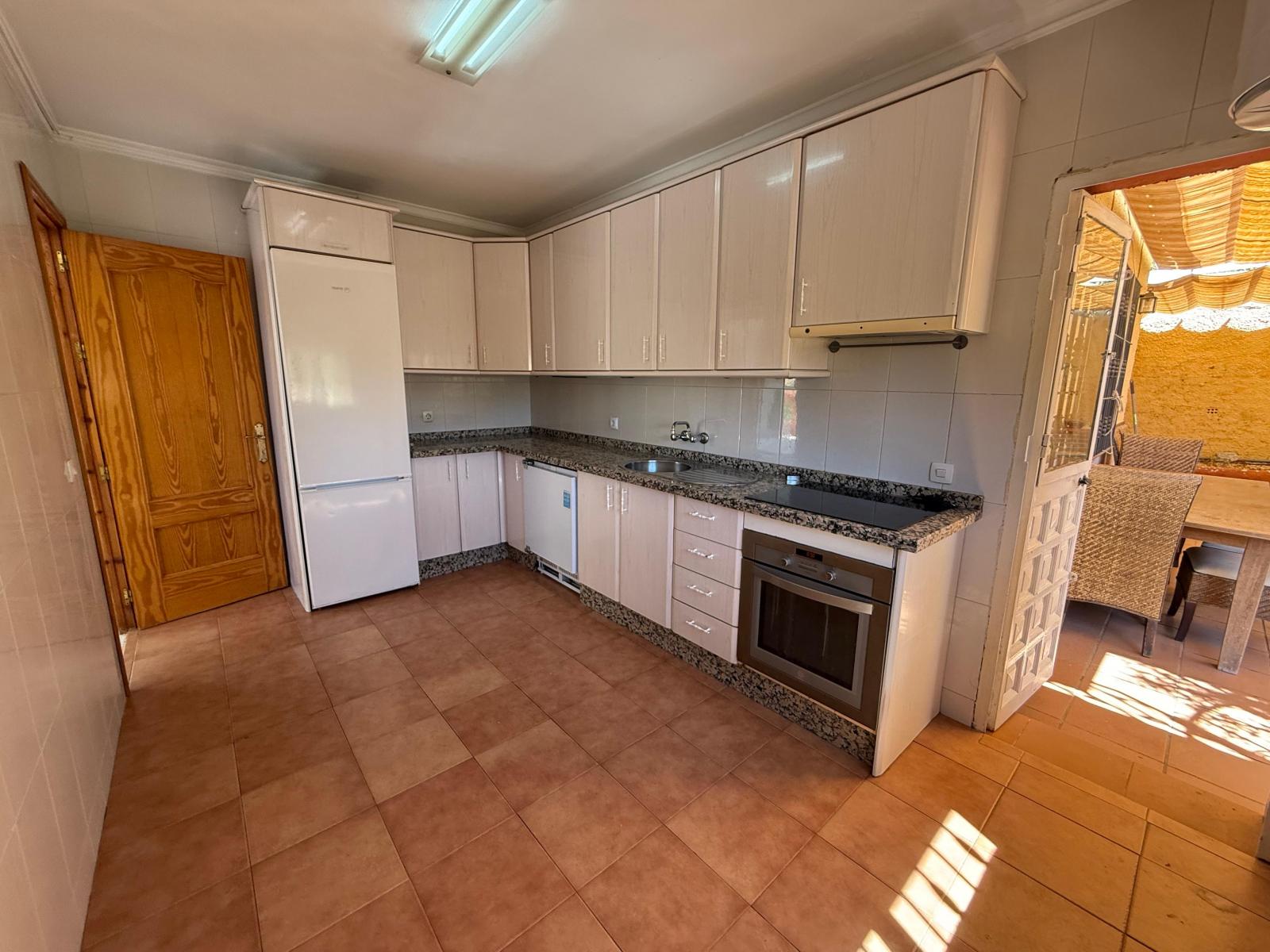 Villa for Sale in Benalmádena