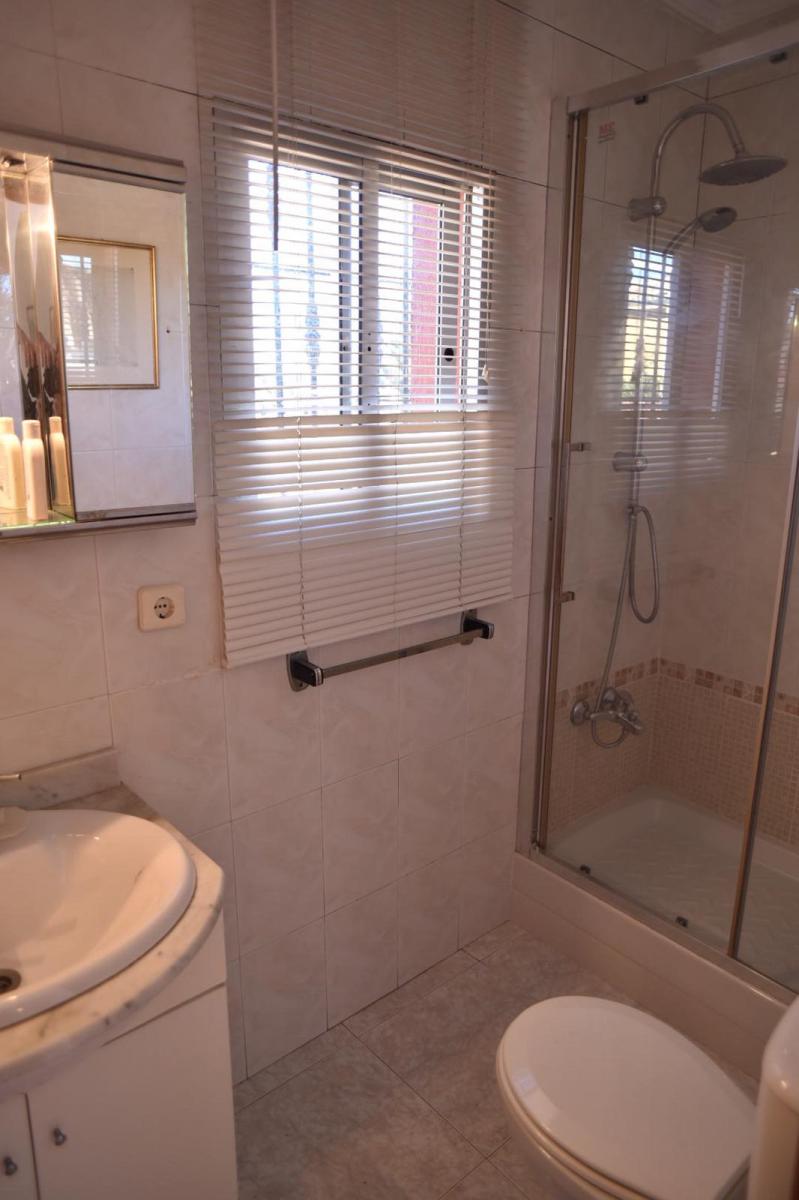 Villa for Sale in Benalmádena