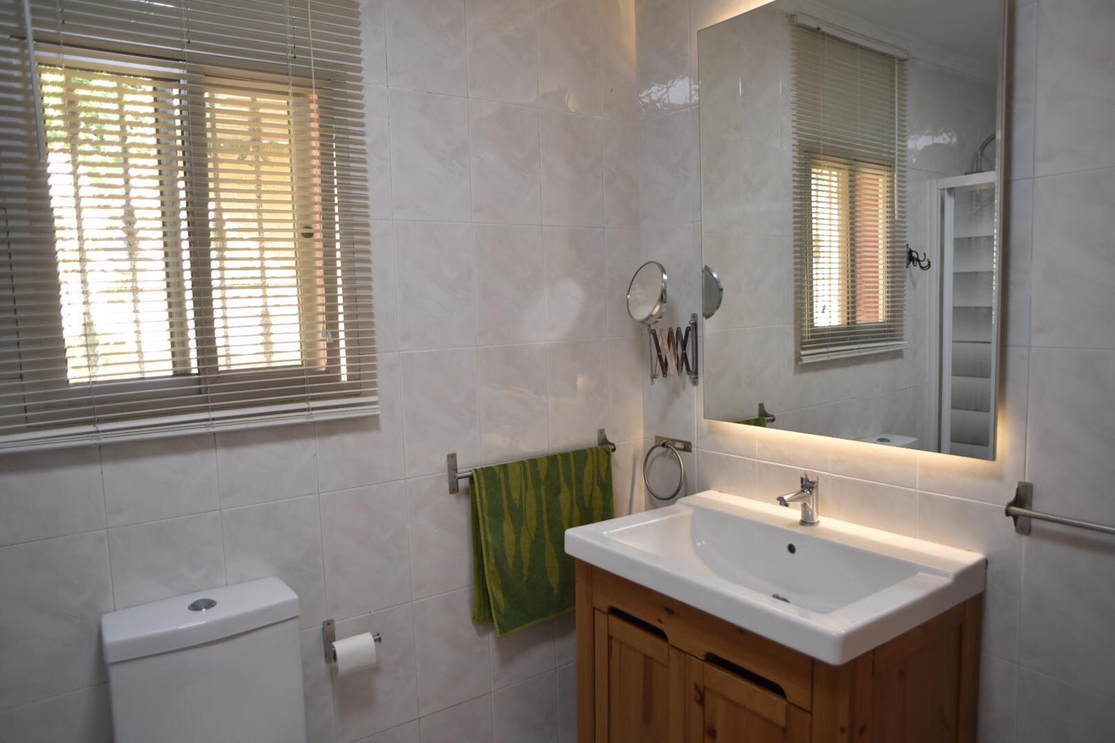 Villa for Sale in Benalmádena