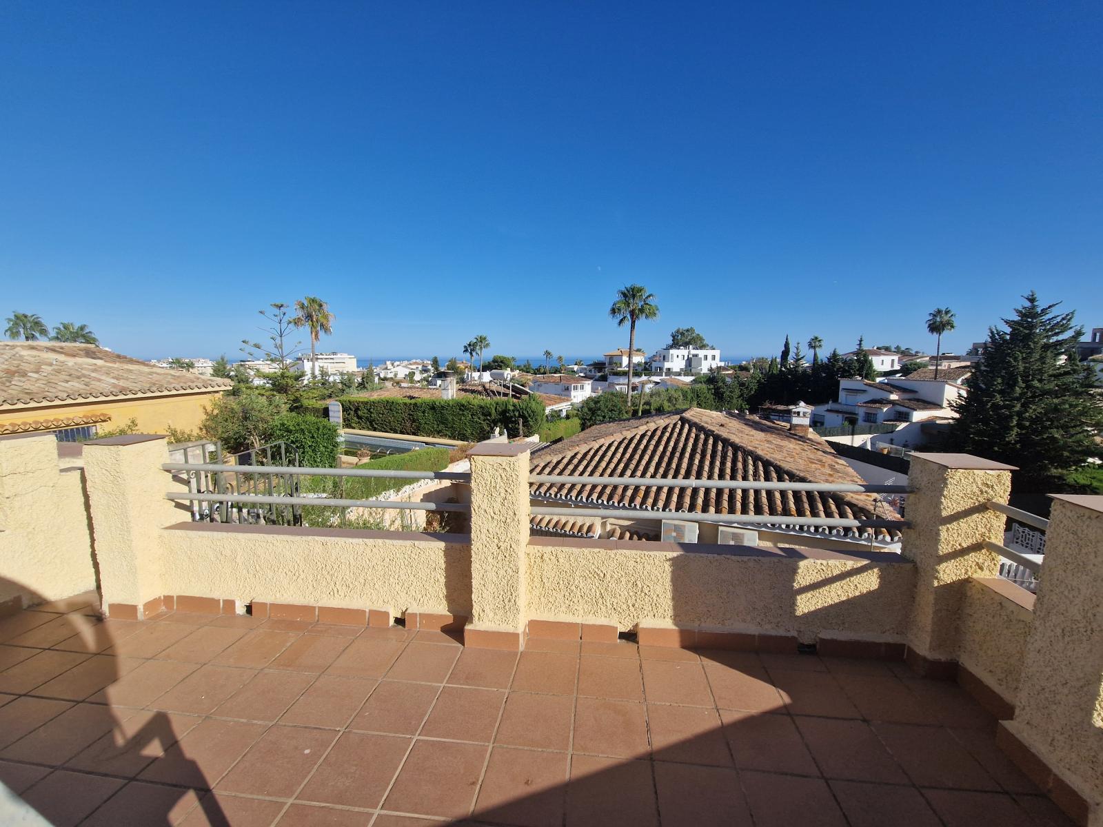 Villa for Sale in Benalmádena
