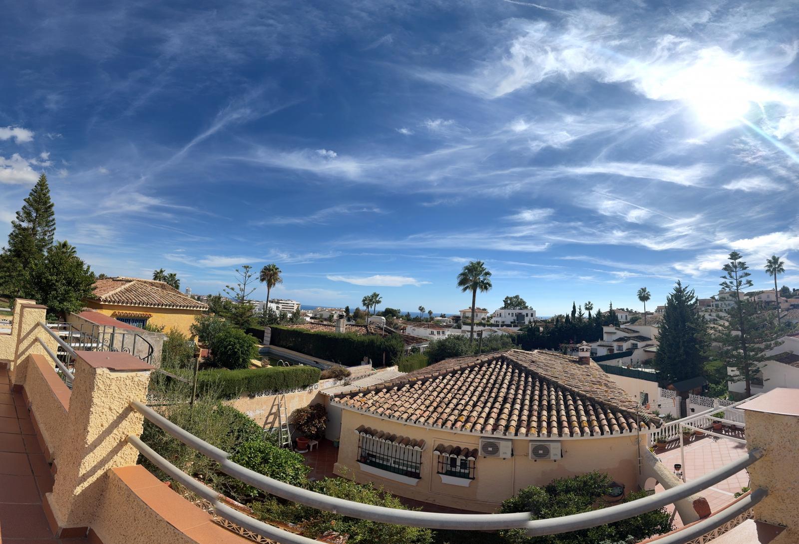 Villa for Sale in Benalmádena