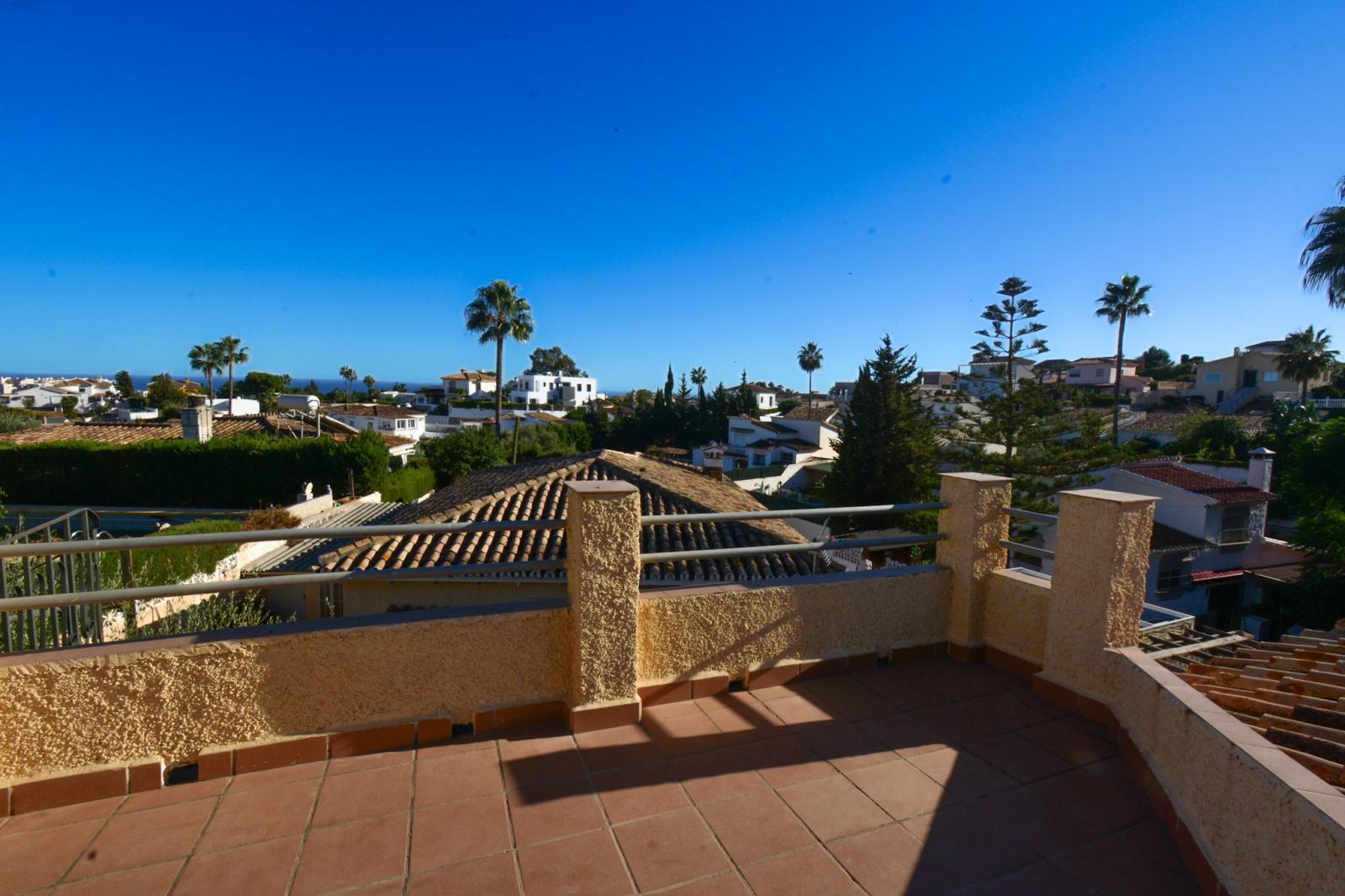 Villa for Sale in Benalmádena