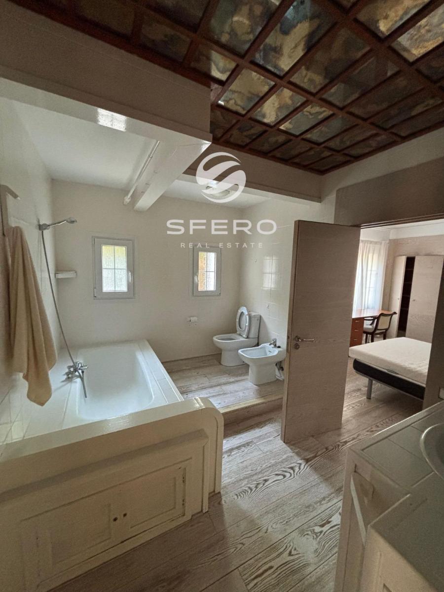 Chalet for Sale in Godella