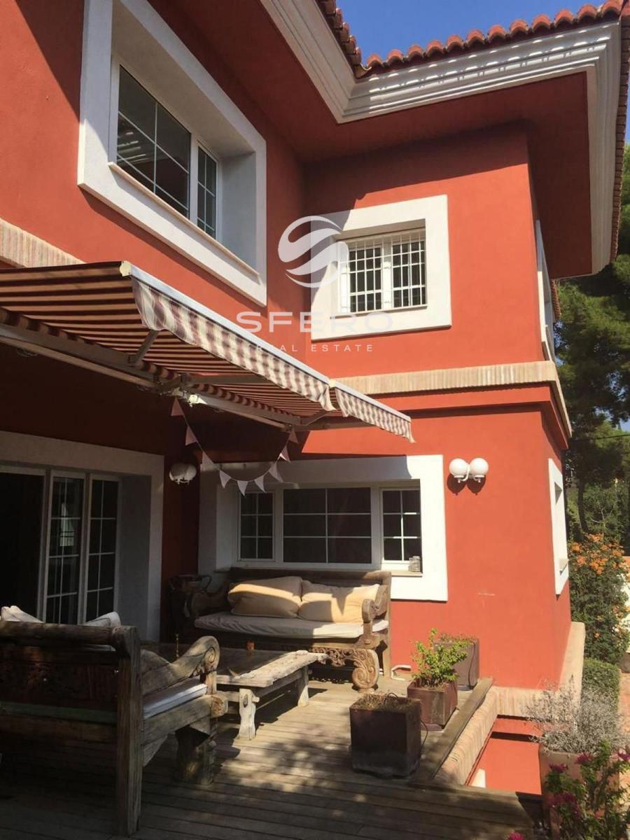 Chalet for Sale in Godella