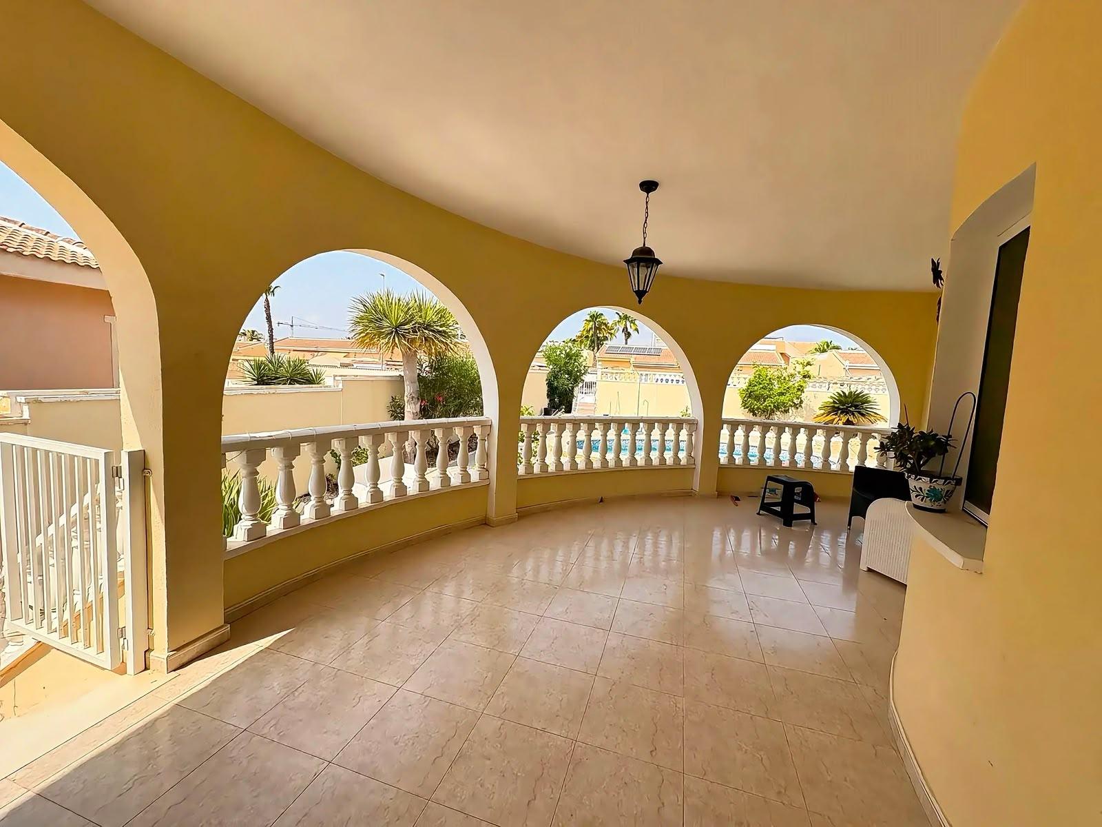 Villa en Venta en Rojales