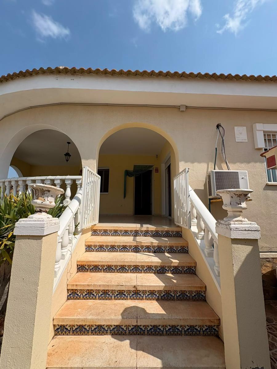 Villa en Venta en Rojales