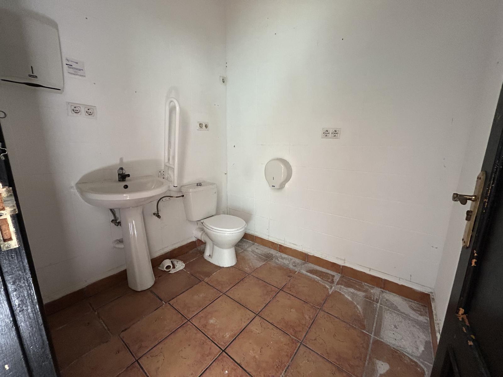 Premise for Sale in Alicante