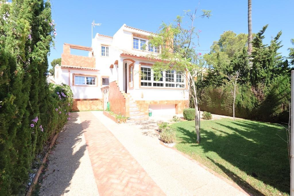 Villa en Venta en Orihuela