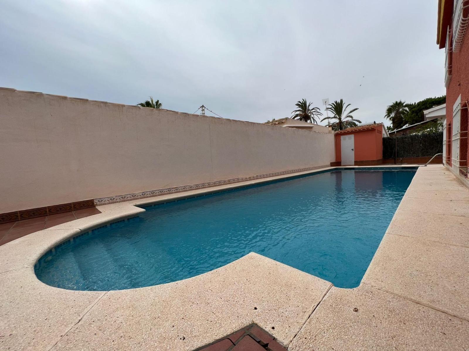 Villa en Venta en Orihuela