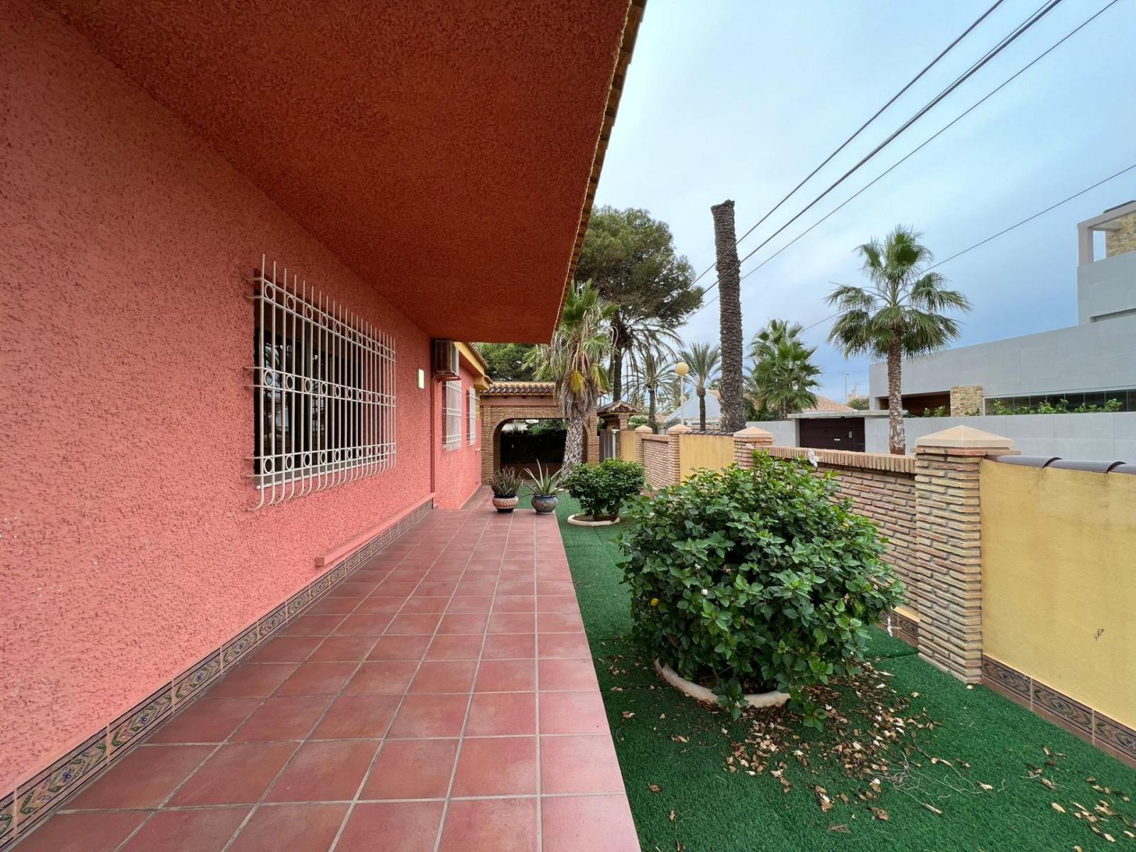 Villa en Venta en Orihuela