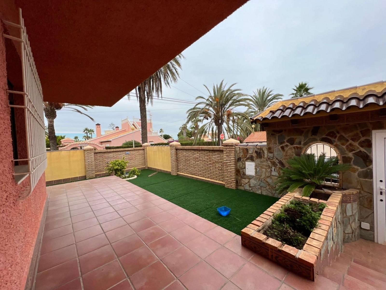 Villa en Venta en Orihuela
