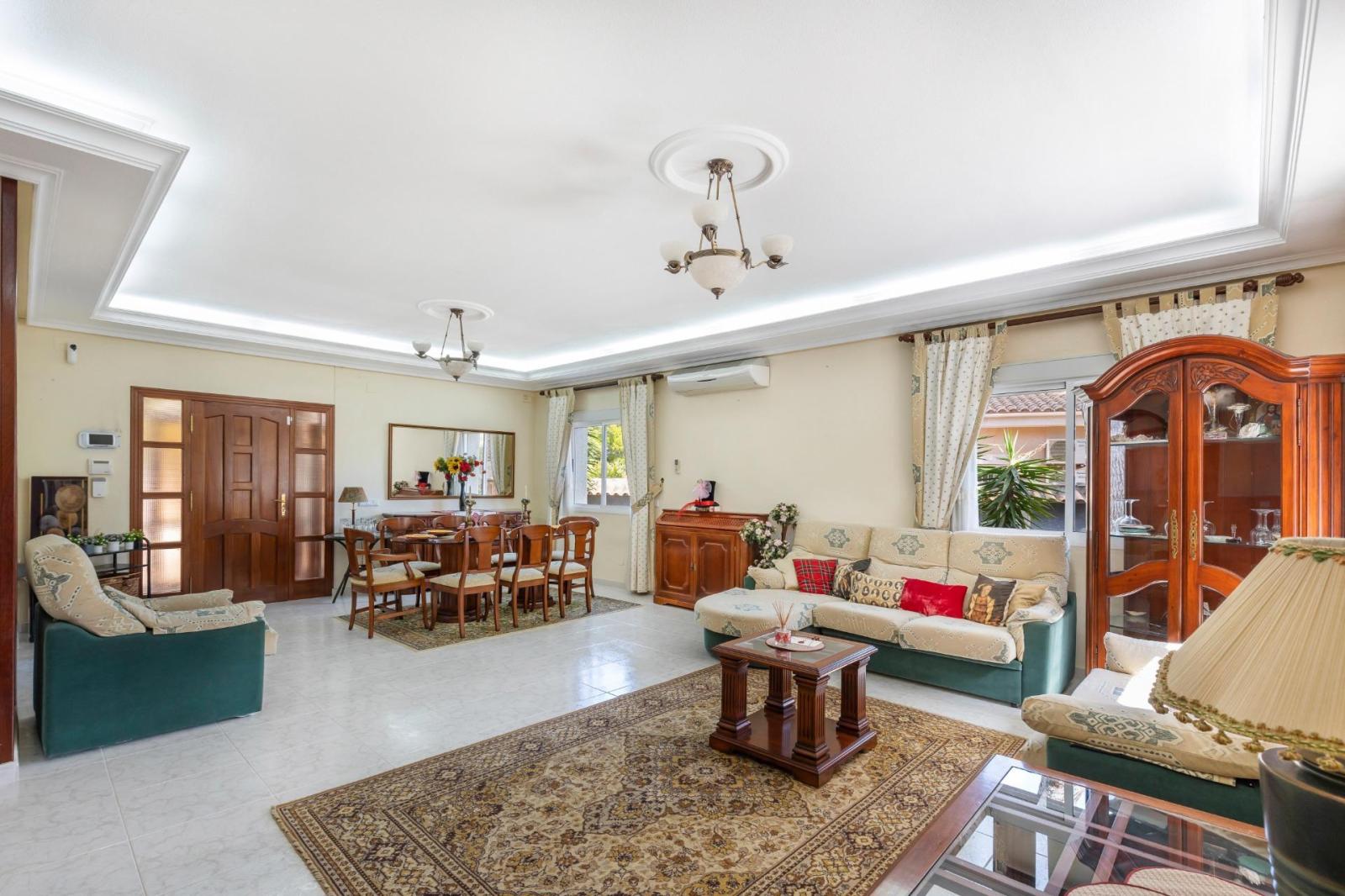 Villa en Venta en Rojales