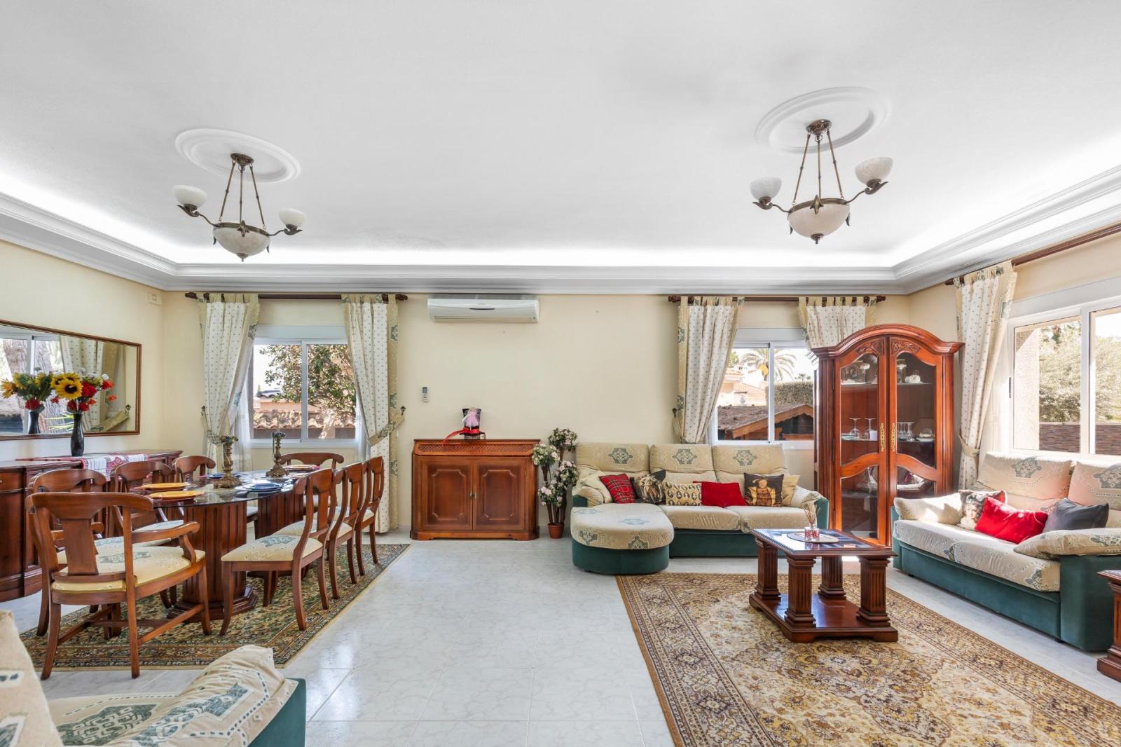 Villa en Venta en Rojales