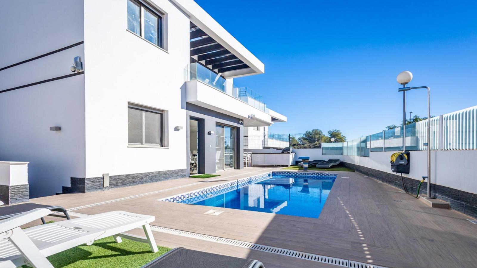 Villa en Venta en Orihuela